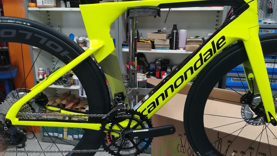 Umboxing SYSTEMSIX , l'evoluzione della specie Cannondale - Bikecafe