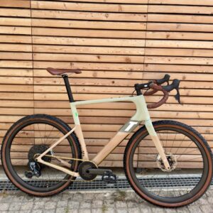 3T EXPLORO CUSTOM MIS.XL 2023