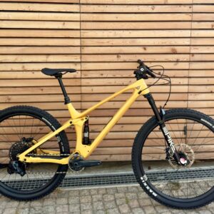 YT Industries  Izzo CORE 3 29" 2024 mis.L
